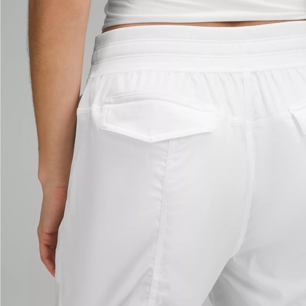 NWT lululemon Dance Studio Relaxed-Fit Mid-Rise Cargo Pant - XS - Picture 8 of 16